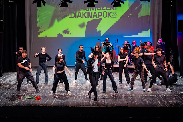 2405_gala_190526_HDN_2026_SantaI.jpg